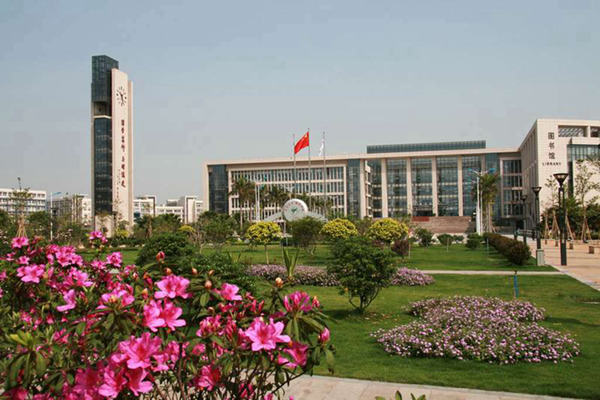 专业解读:人文学院-语言服务研究中心